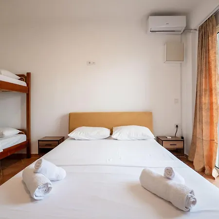Hotel Leon *