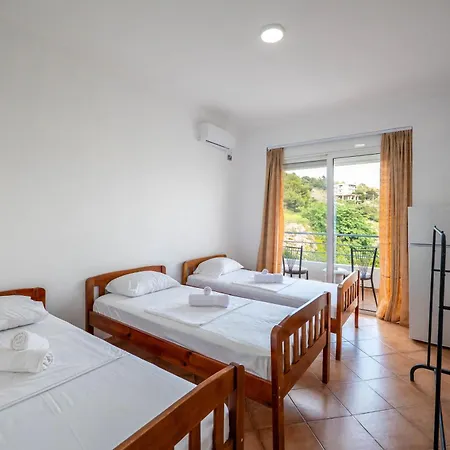 Hotel Leon *