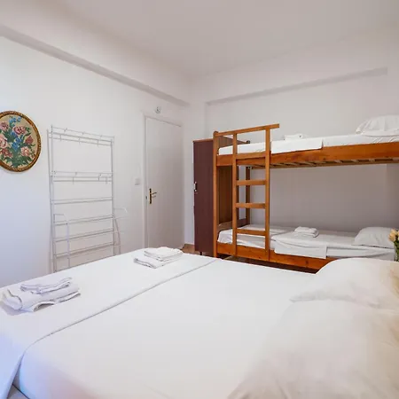 Hotel Leon *