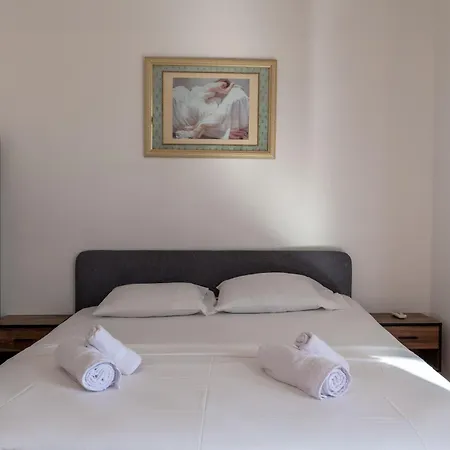 Hotel Leon *